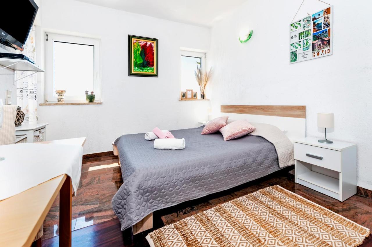 Rooms Daria Ровинь Экстерьер фото